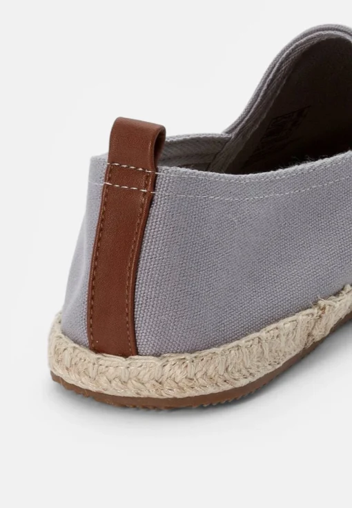 Pier One RENA ESPADRILLE UNISEX - Espadrille - Light Grey -Bekleidungsgeschäft 42d2421a7d9a4236aff6d97b980fd1f5