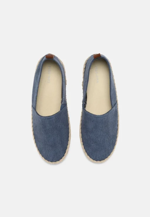 Pier One RENA ESPADRILLE UNISEX - Espadrille - Blue -Bekleidungsgeschäft a712e8e1ca864c359ade29147a29a43e