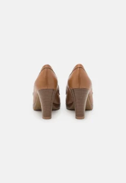 Pier One LEATHER - Pumps - Cognac -Bekleidungsgeschäft b1e0543a71904ff9ab3887fb1678f565