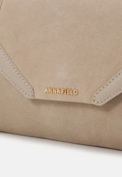 Anna Field LEATHER - Clutch - Taupe -Bekleidungsgeschäft c933426553bb4831a448eeab65bcefad