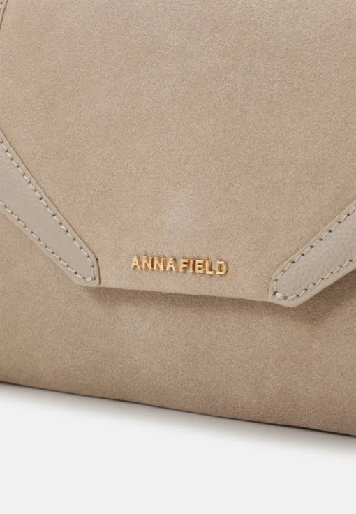 Anna Field LEATHER - Clutch - Taupe -Bekleidungsgeschäft c933426553bb4831a448eeab65bcefad