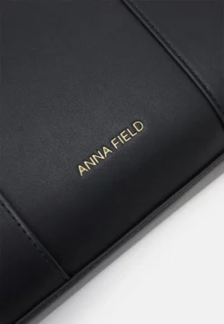 Anna Field AWH-E754 / 502 - BLUE - Notebooktasche - Black -Bekleidungsgeschäft d935dd68b2804a94abea5f57491bf5c1